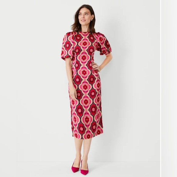 Ann Taylor Dresses & Skirts - Ann Taylor Patterned Red and Pink Midi Dress